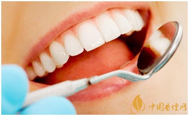 抽煙牙齒黃怎么變白，快速去除煙漬小妙招