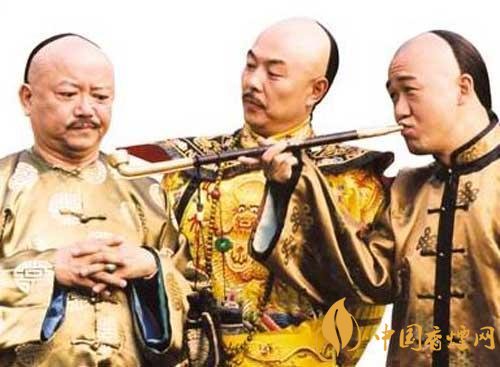 紀(jì)曉嵐愛(ài)抽煙是真的嗎，紀(jì)曉嵐抽的什么煙